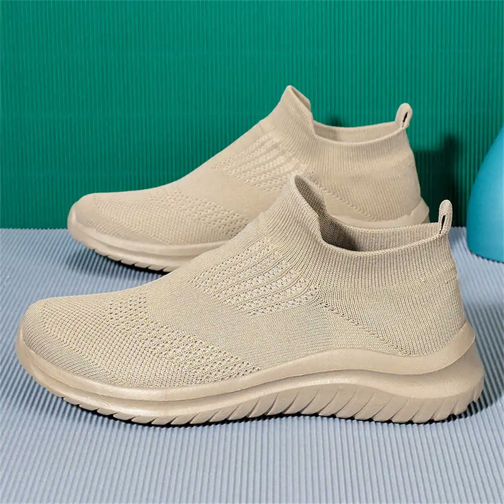 Beige Soft ใหม่รองเท้าเทนนิส M - Streetwear Brands In Uk บทวิจารณ์และราคา